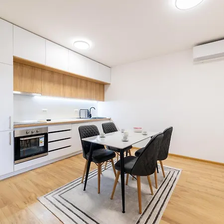 아파트 Center Gorusa Design 사라예보