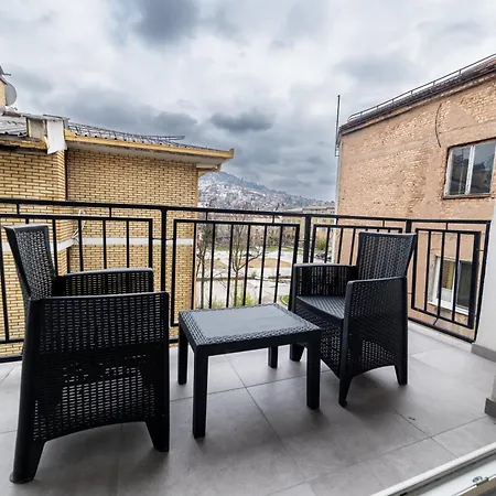 Center Gorusa Design *