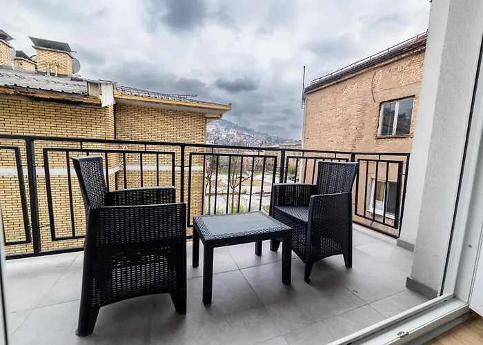 Center Gorusa Design *