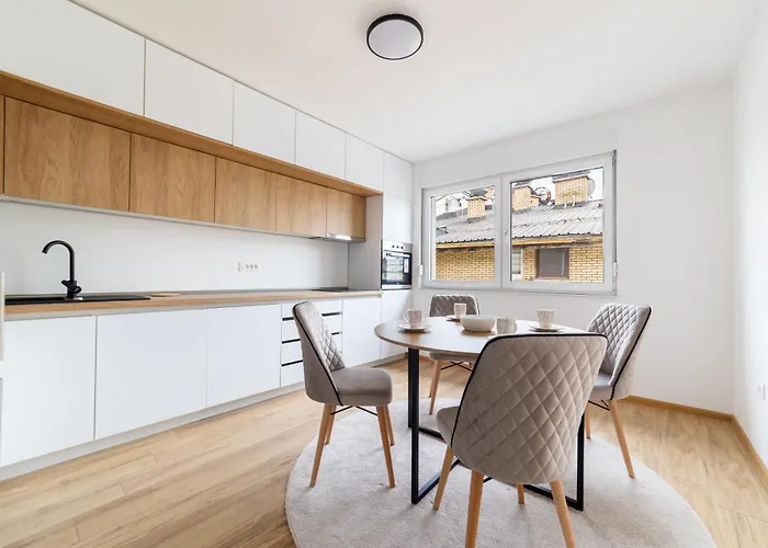 Center Gorusa Design *