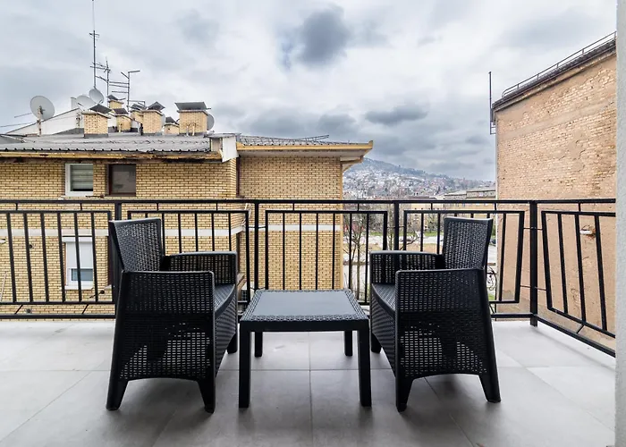 Center Gorusa Design