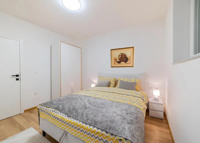 شقة Center Gorusa Design